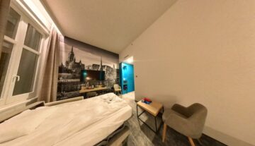 Hotel Room 360 View picture